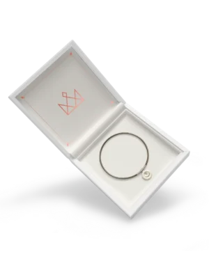 Queen bracelet